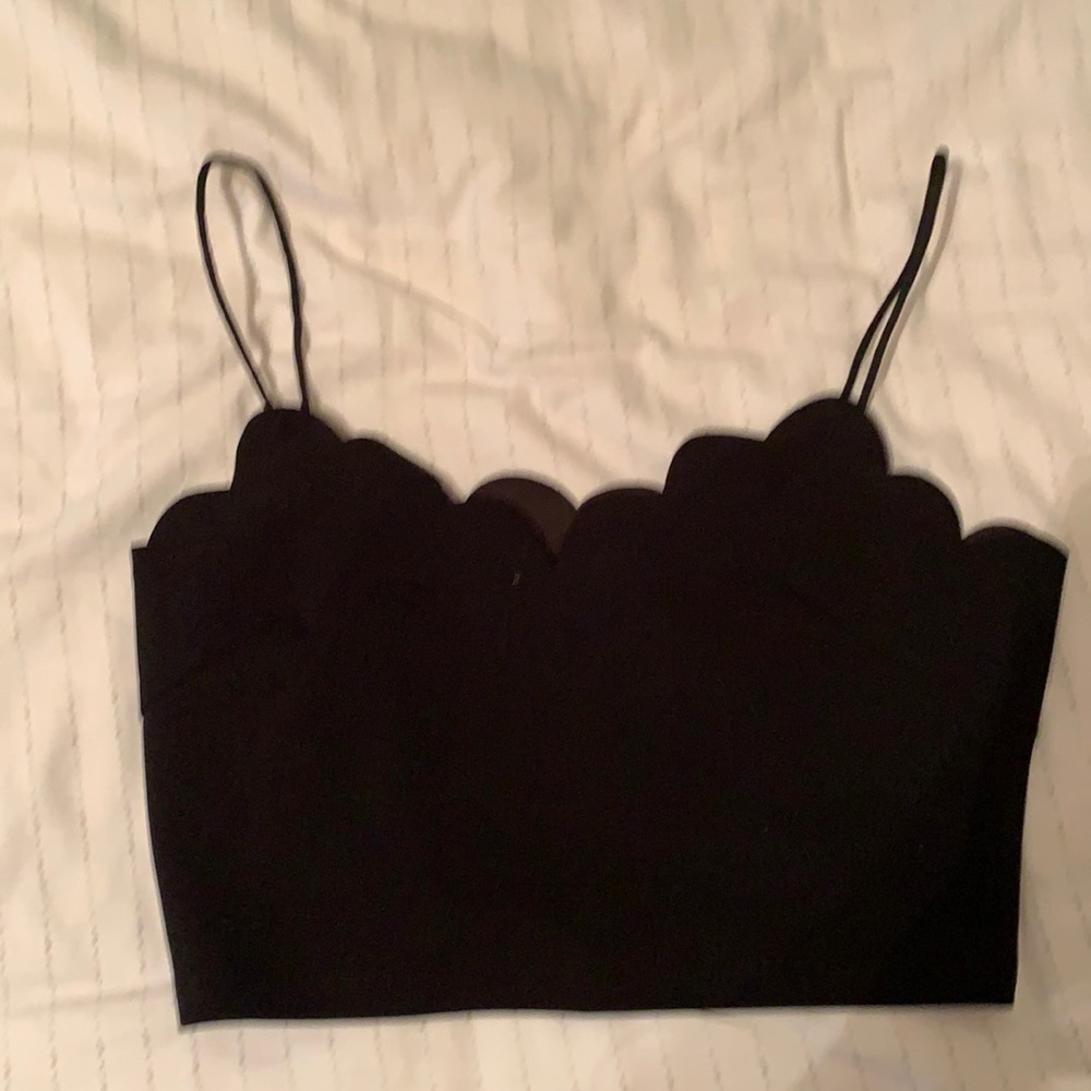 Black cropped tank top.